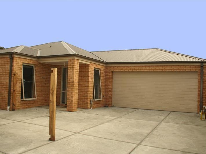 2/103 Mcclelland Ave, Lara, VIC 3212