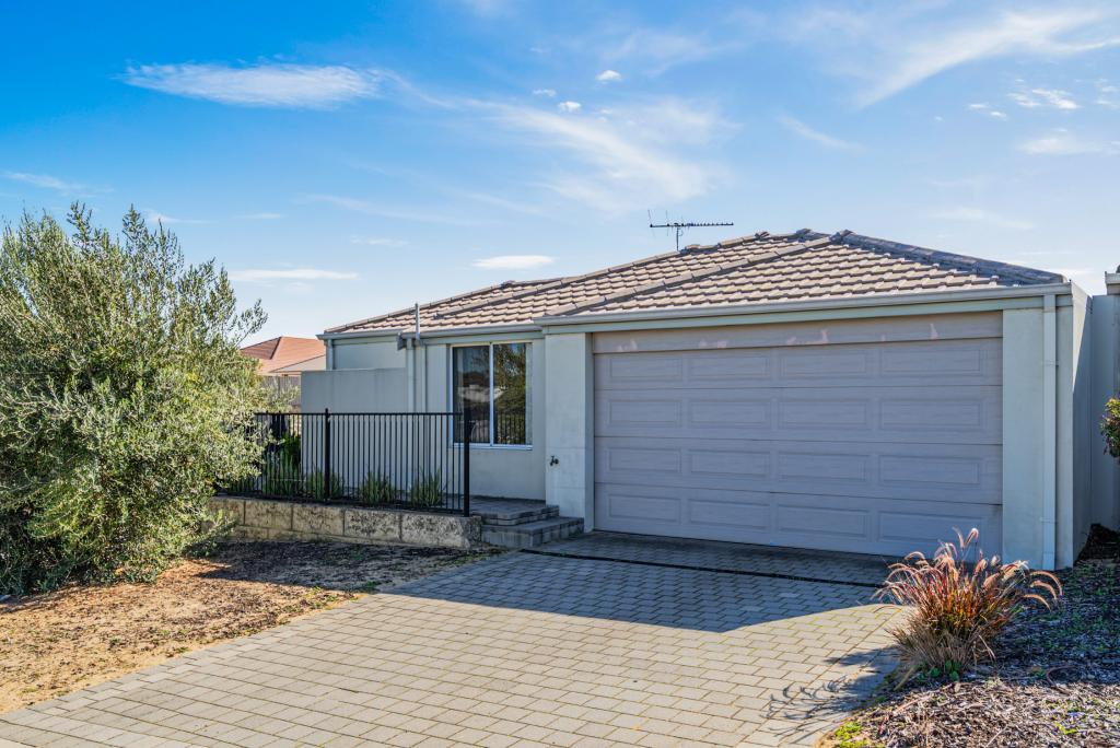 8/2 Positano Cres, Yangebup, WA 6164