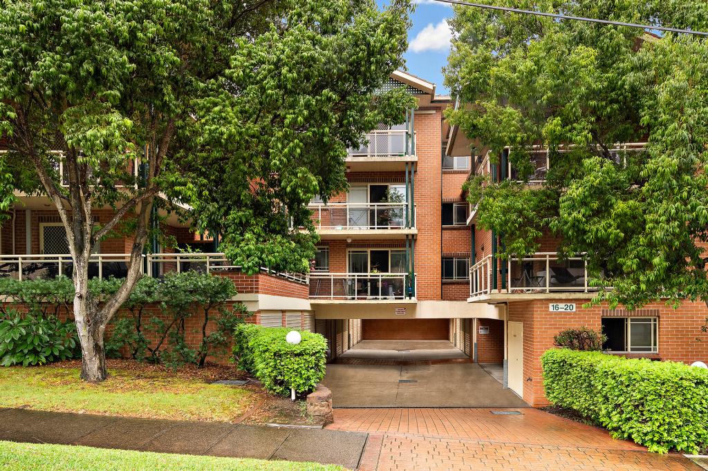 4/16-20 Winchester St, Carlton, NSW 2218