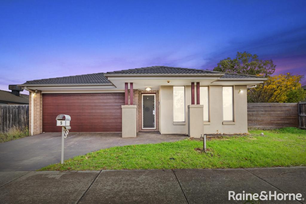 5 BIRDSWING TCE, MELTON SOUTH, VIC 3338