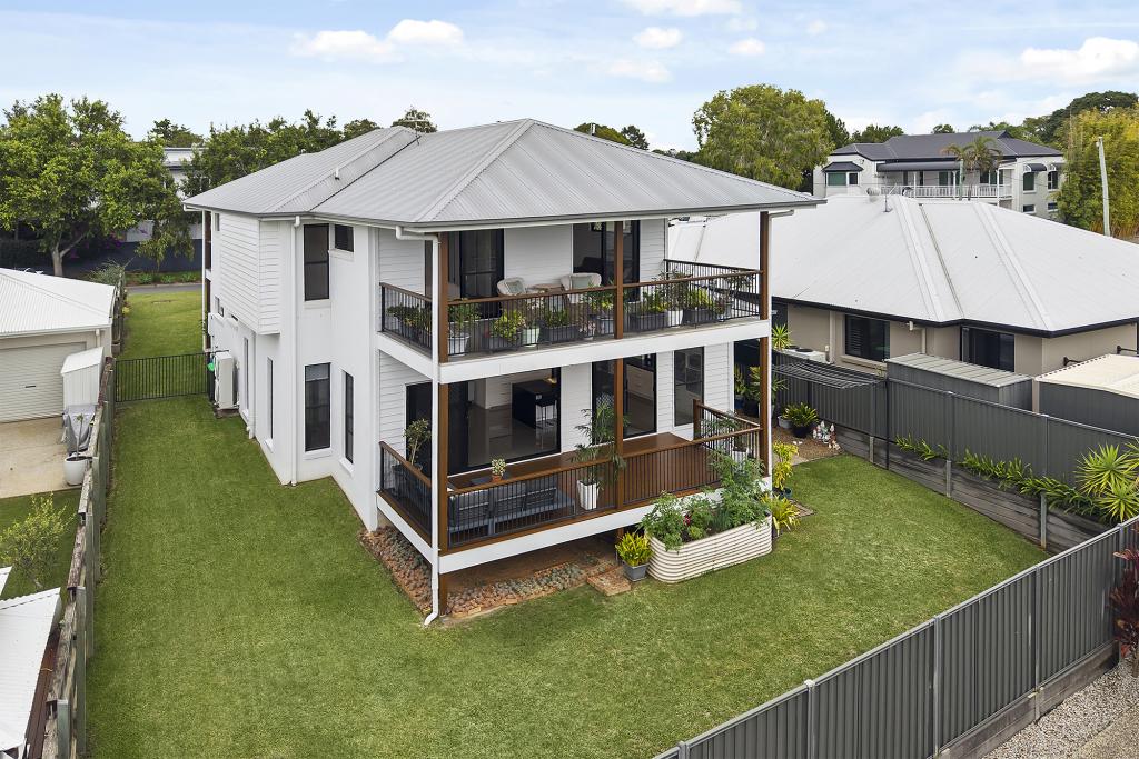 4 Sovereign Pl, Bridgeman Downs, QLD 4035