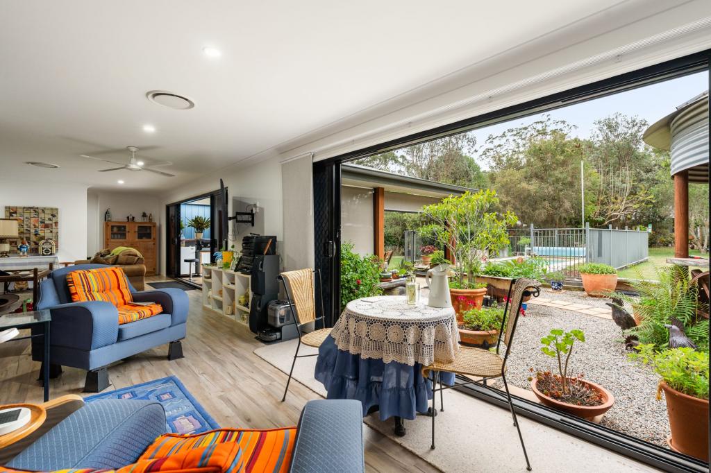 20 Hampton Rd, Hampton, QLD 4352