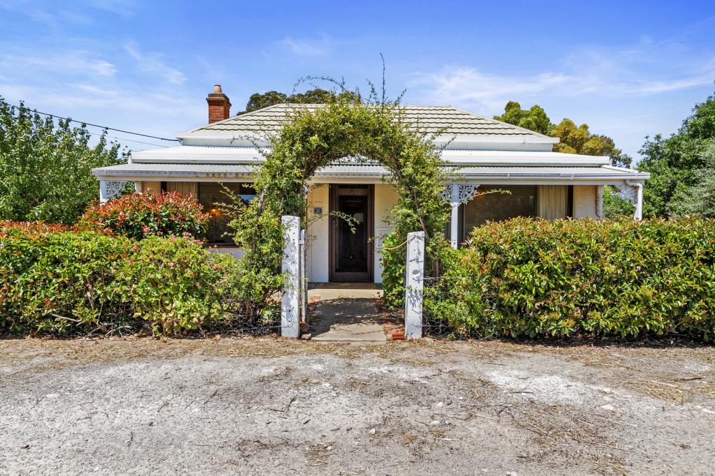 36 Garden St, Laura, SA 5480