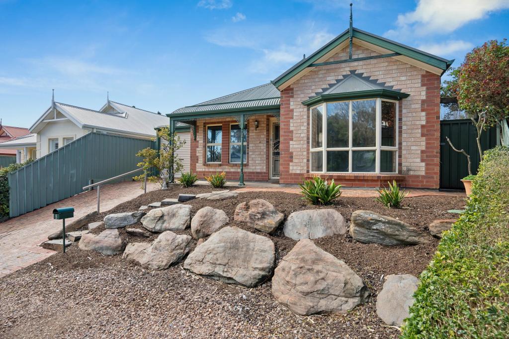 5 Tandana Ct, Happy Valley, SA 5159