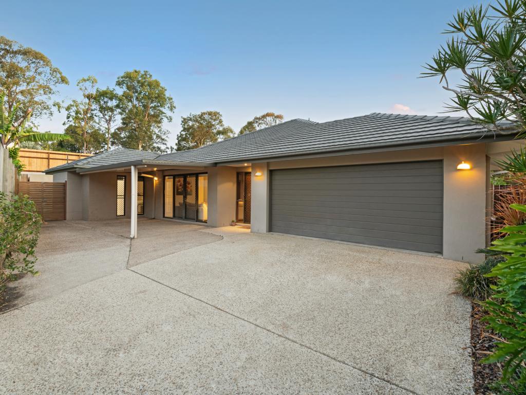 5 Lomandra Ct, Seventeen Mile Rocks, QLD 4073