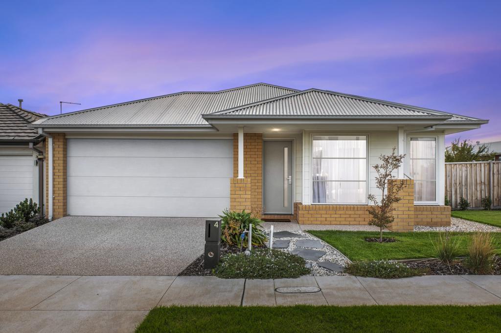 4 WALCOTT PL, ARMSTRONG CREEK, VIC 3217