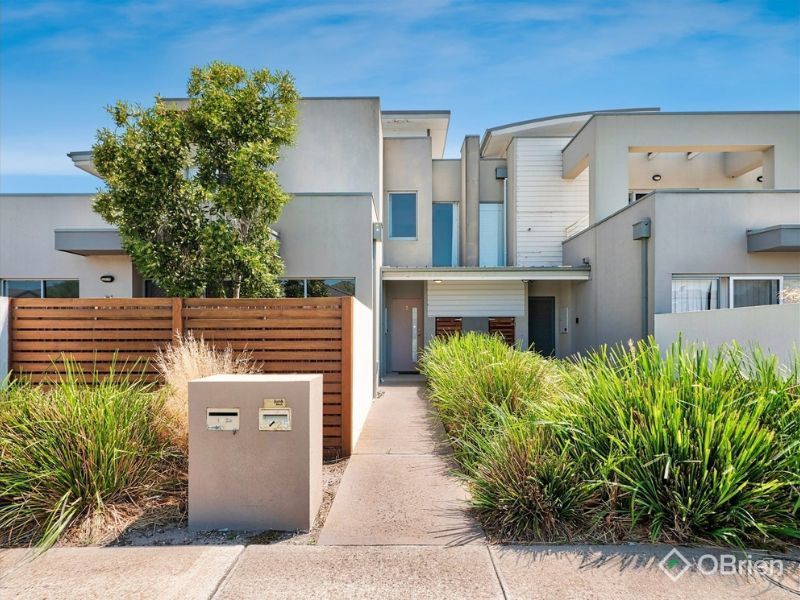 2/25 Lats Ave, Carrum Downs, VIC 3201