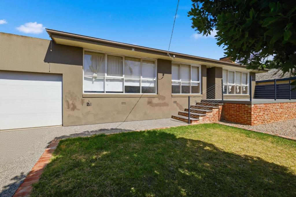 85 Gisborne Rd, Bacchus Marsh, VIC 3340
