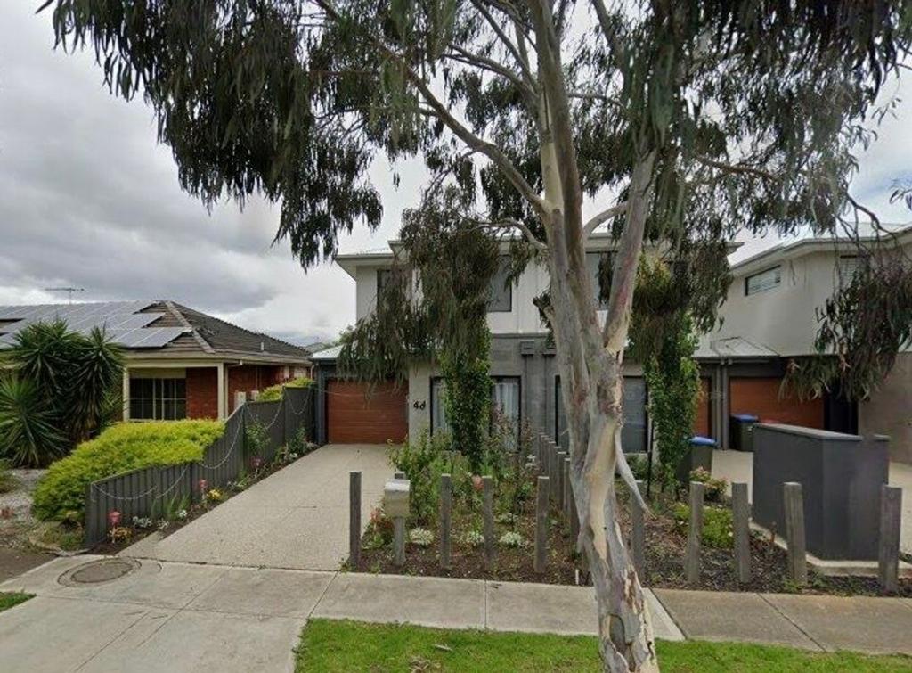 4d Eildon Ave, Manor Lakes, VIC 3024