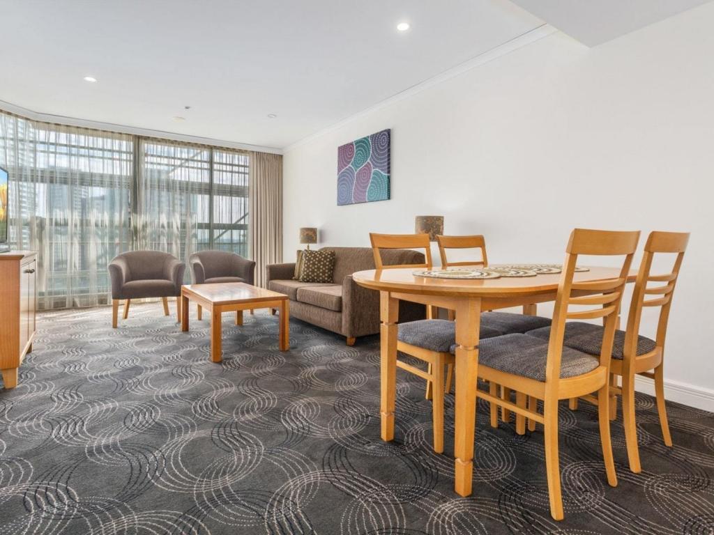 1409/37 Victor St, Chatswood, NSW 2067
