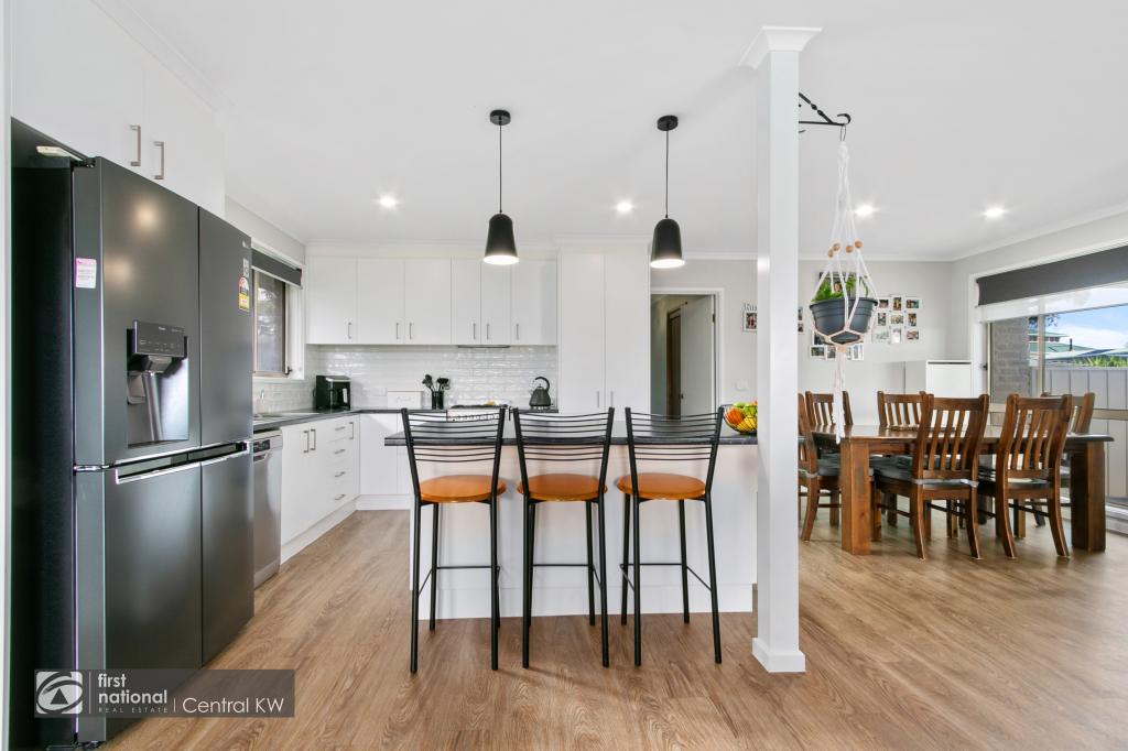 21 Canterbury Way, Churchill, VIC 3842