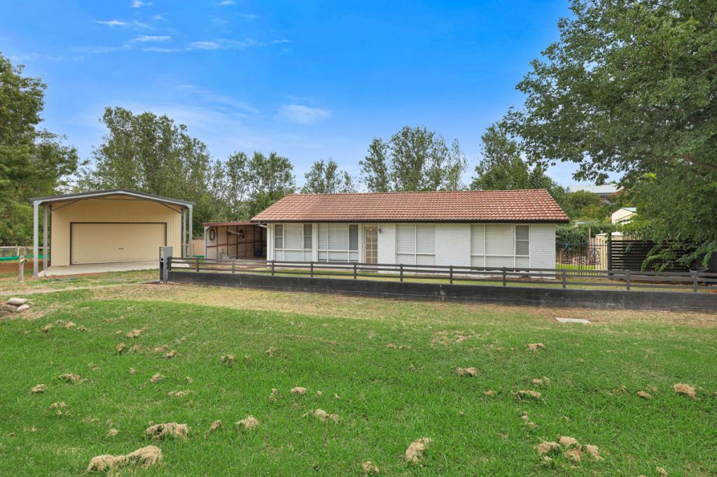12 Graeme St, Aberdeen, NSW 2336