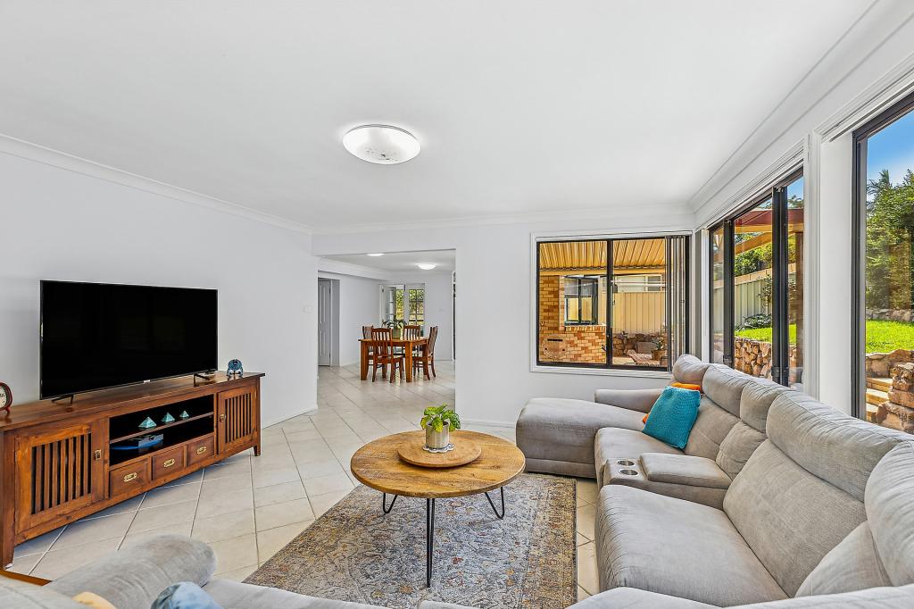 32 Meadow Rd, Springfield, NSW 2250