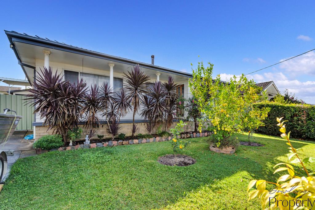 64 Kookaburra Pde, Woodberry, NSW 2322