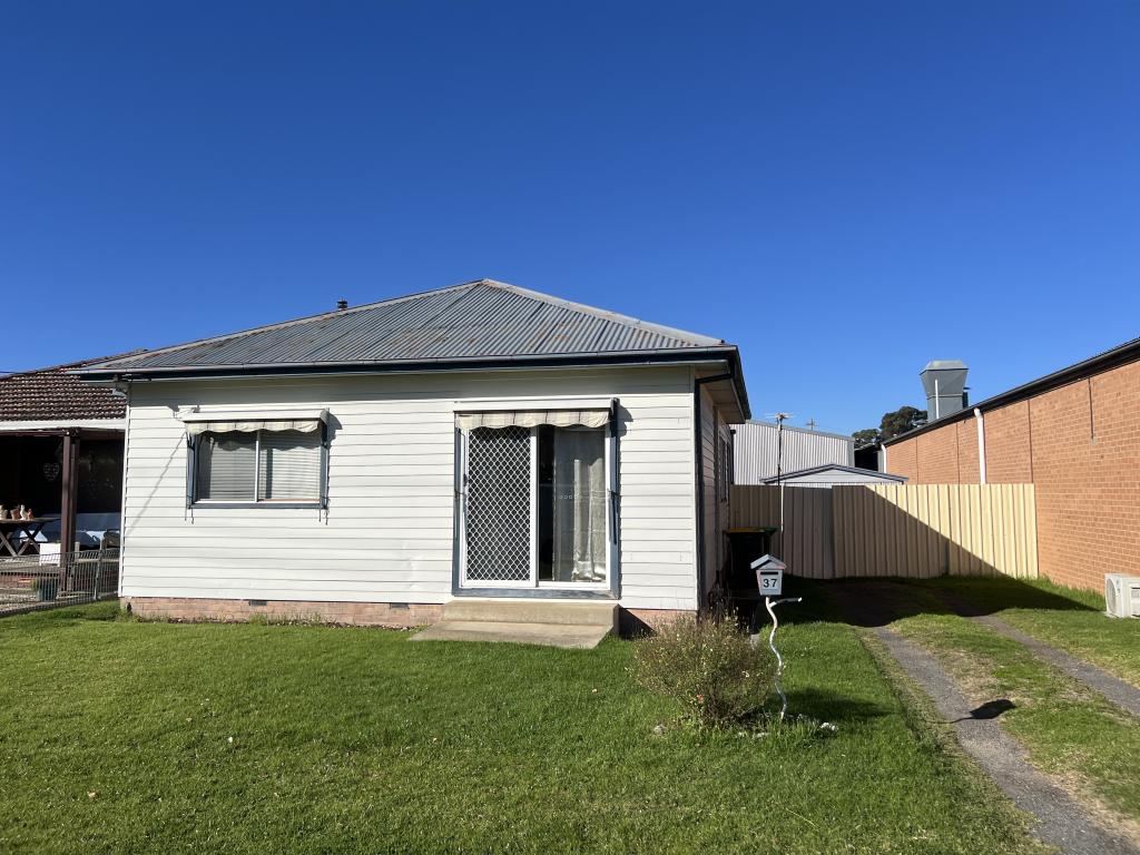 37 Wayo St, Goulburn, NSW 2580