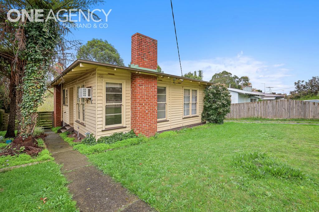 17 Victoria St, Drouin, VIC 3818