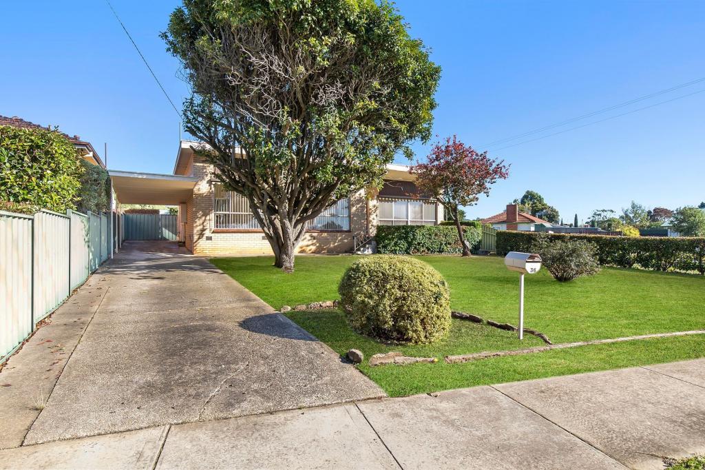 36 Port Fairy Rd, Ararat, VIC 3377