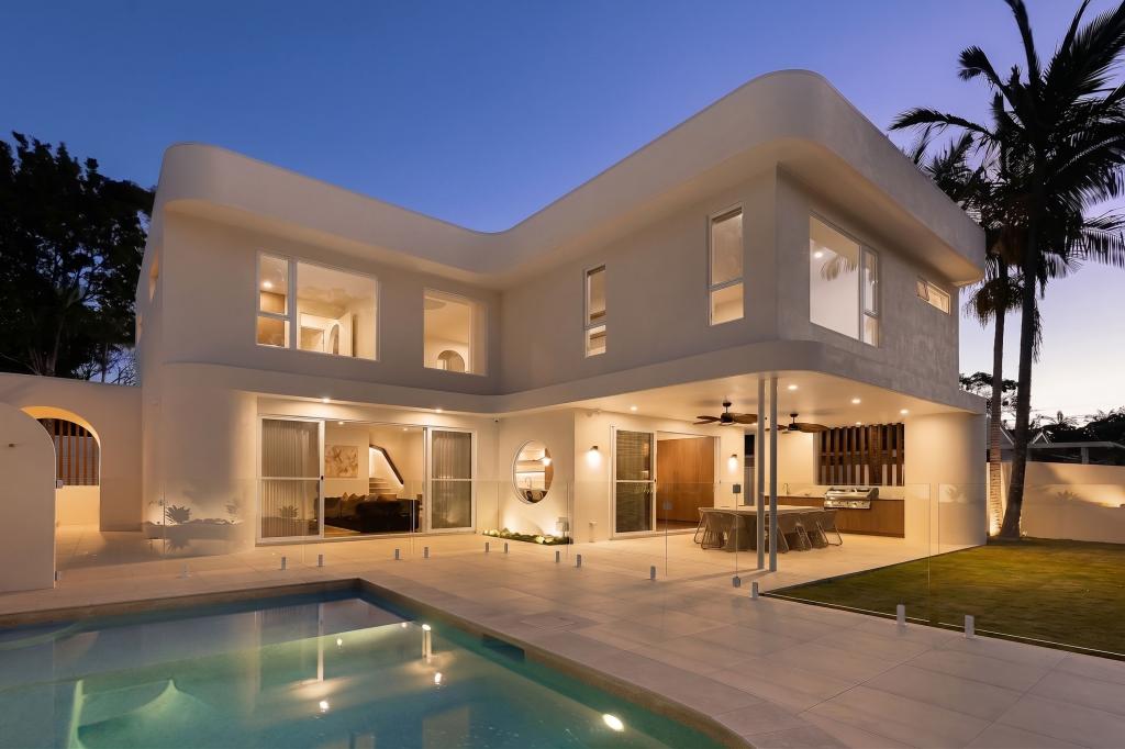 14 Birtwistle St, Southport, QLD 4215