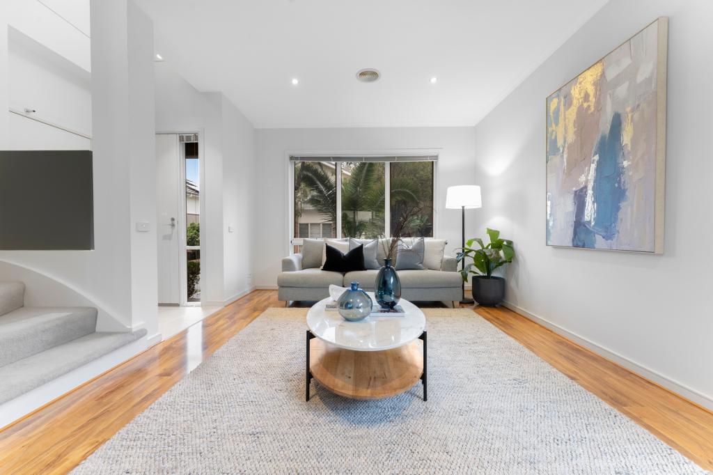 5 Sand Hill Cl, Heatherton, VIC 3202