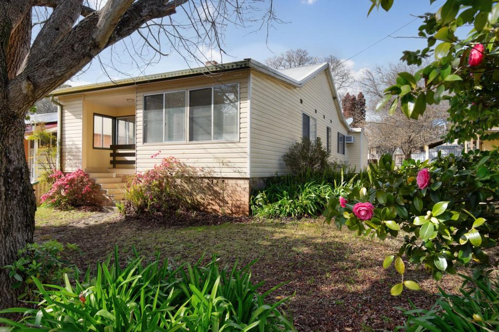 11 Bullaburra Rd, Bullaburra, NSW 2784
