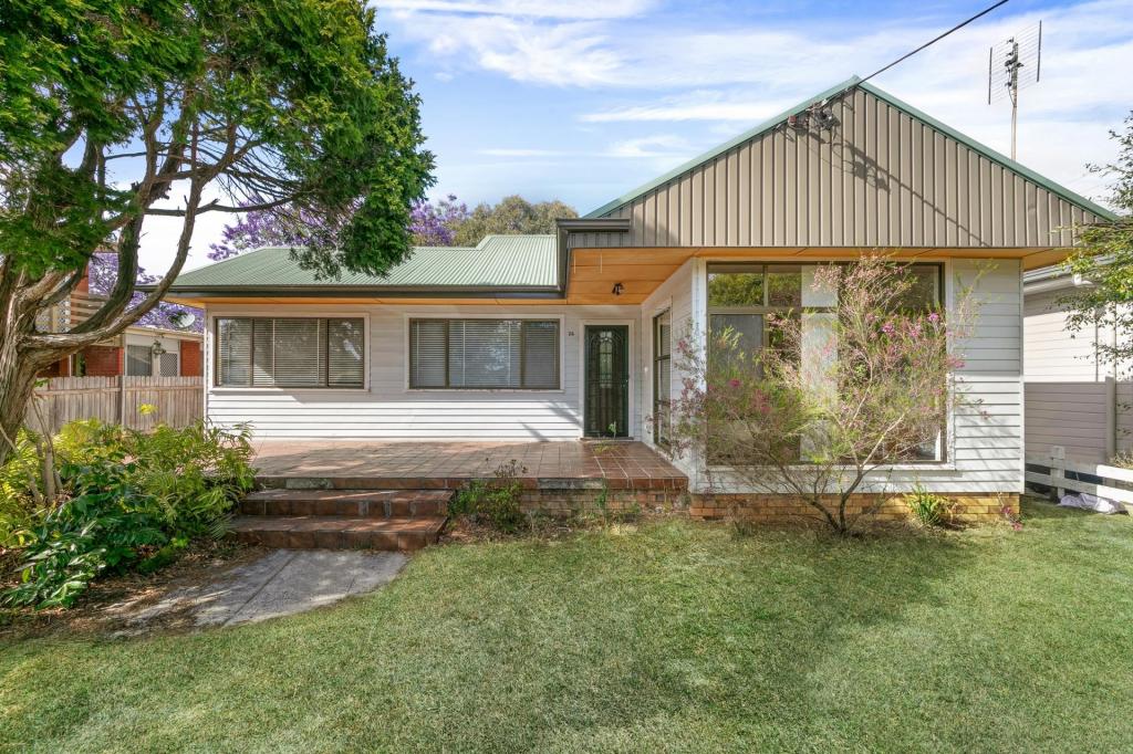 26 Waratah Ave, Woy Woy, NSW 2256