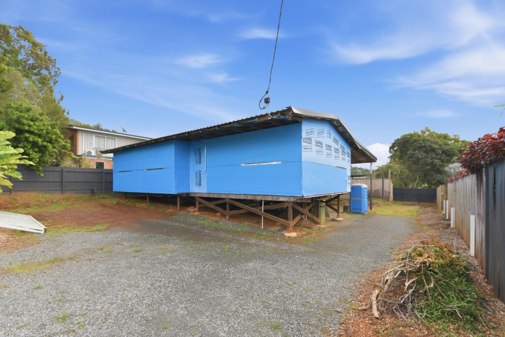 216 Toogood Rd, Bayview Heights, QLD 4868