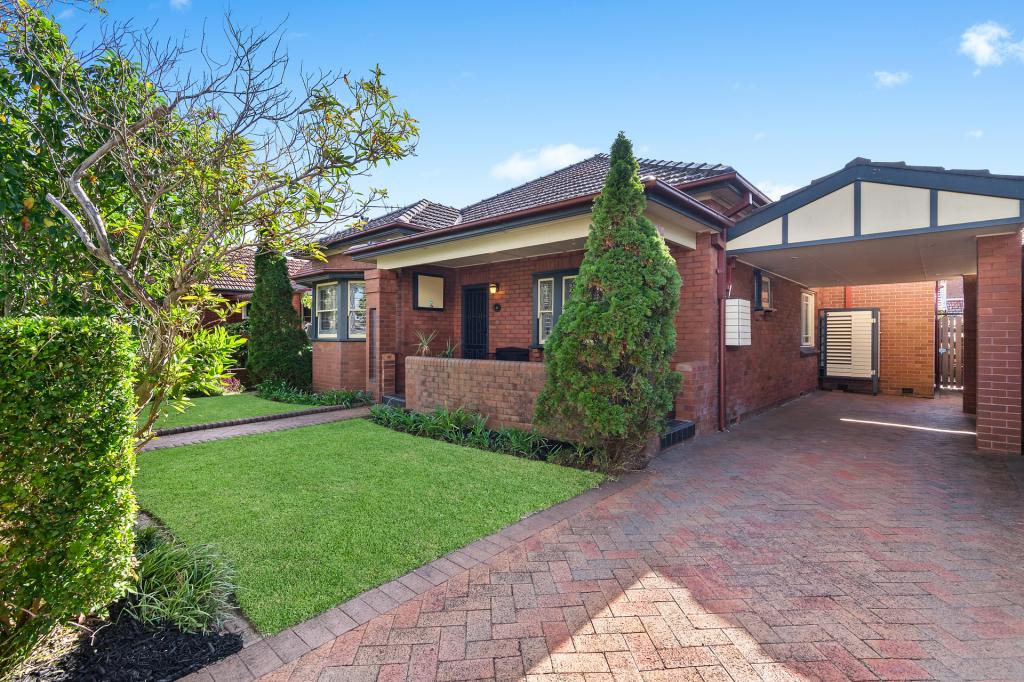 46 First Ave, Rodd Point, NSW 2046
