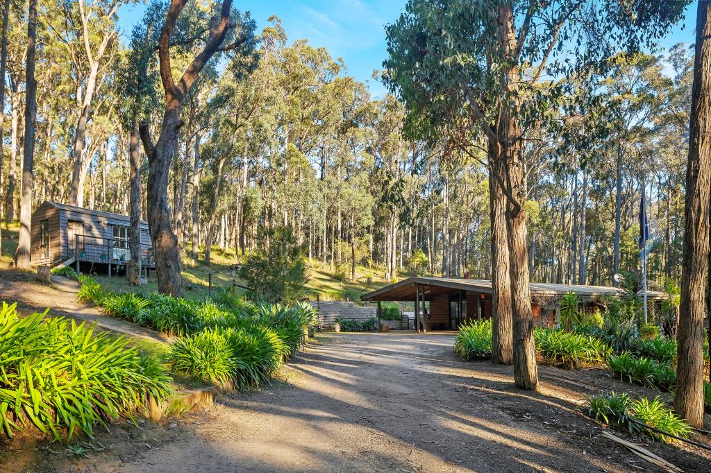 542 Bourkes Creek Rd, Pakenham Upper, VIC 3810