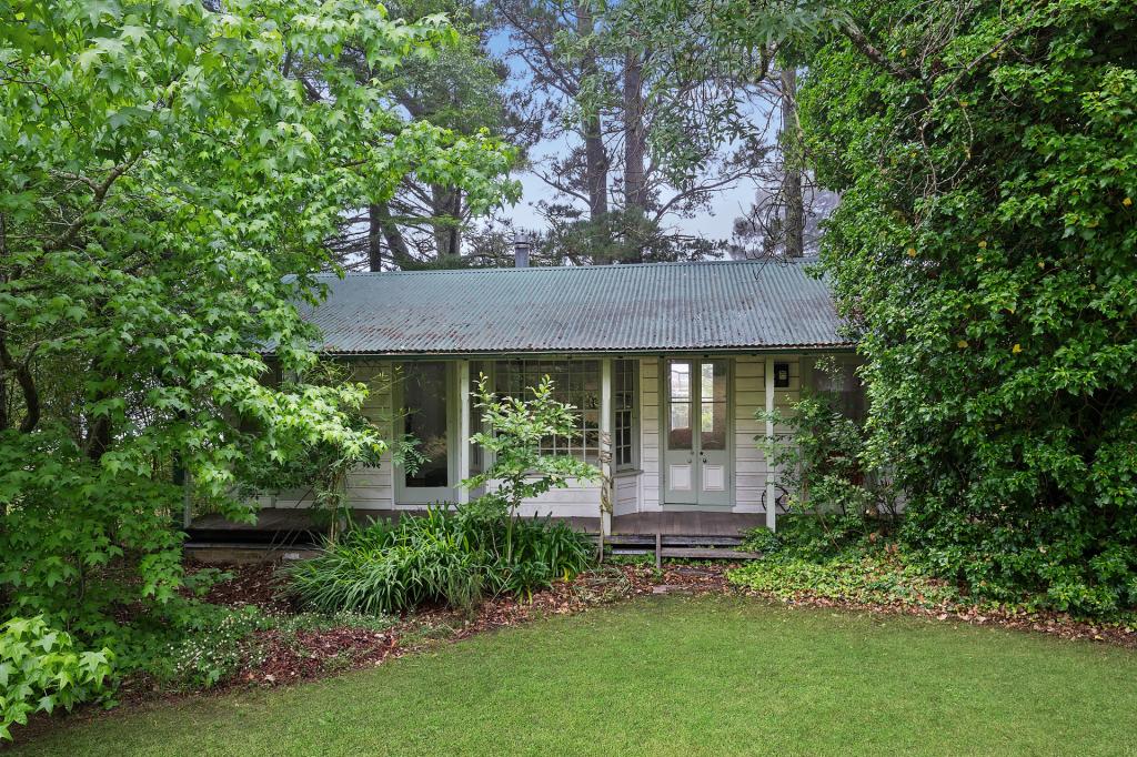 3 STANGER AVE, WENTWORTH FALLS, NSW 2782