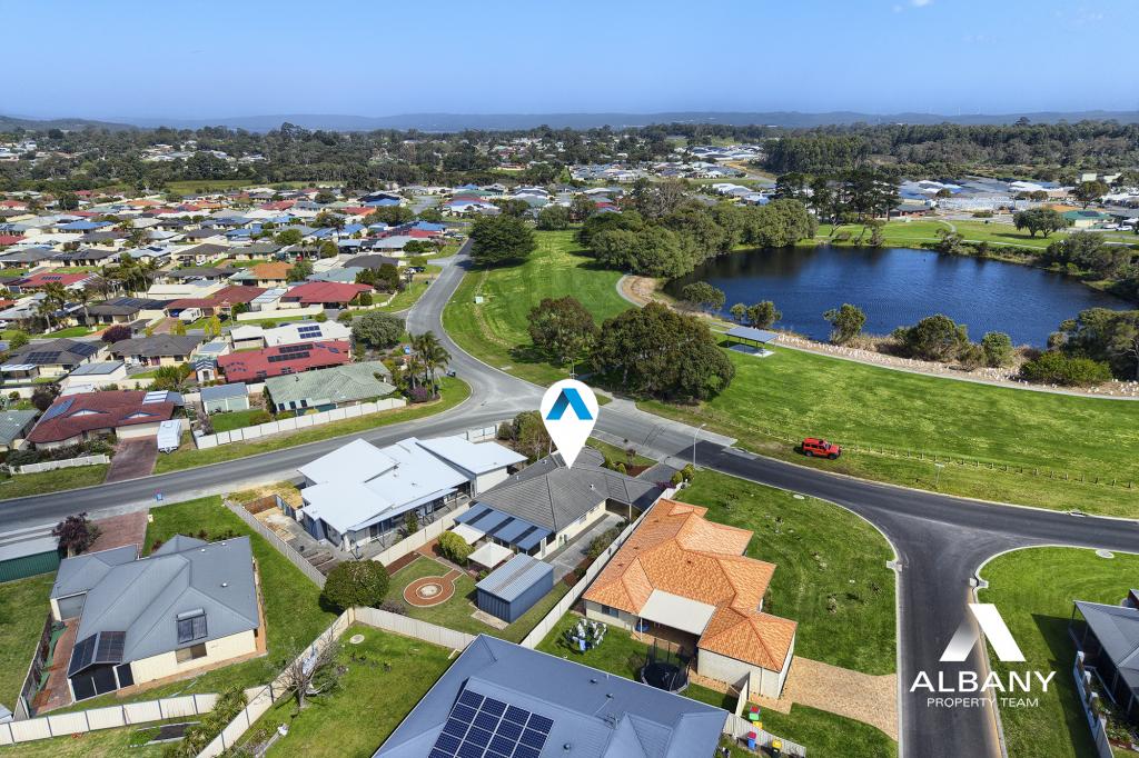 26 Lakeside Dr, Mckail, WA 6330