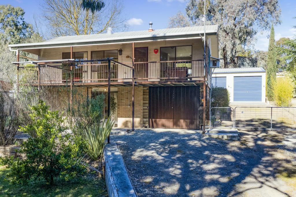 51 Jenkin Rd, Macs Cove, VIC 3723