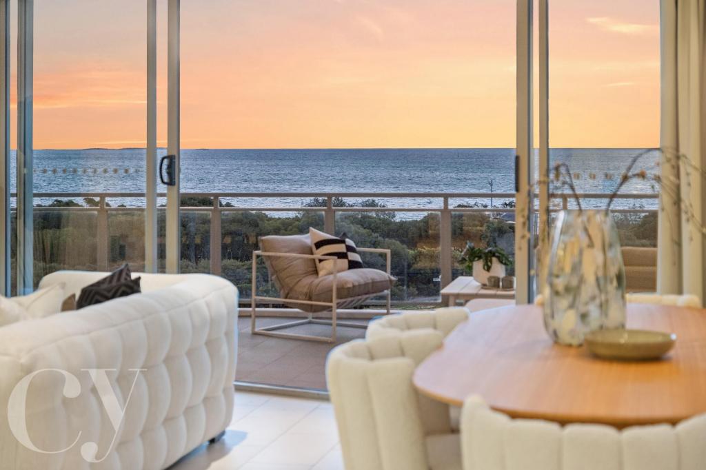 13/52 Rollinson Rd, North Coogee, WA 6163