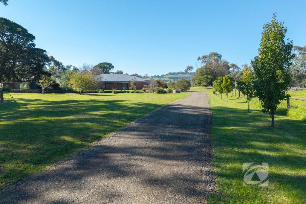2/210 Toomuc Valley Rd, Pakenham, VIC 3810