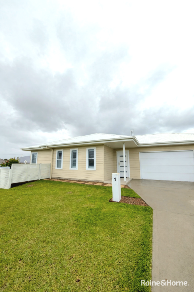 1 Danantonio Cl, South Nowra, NSW 2541