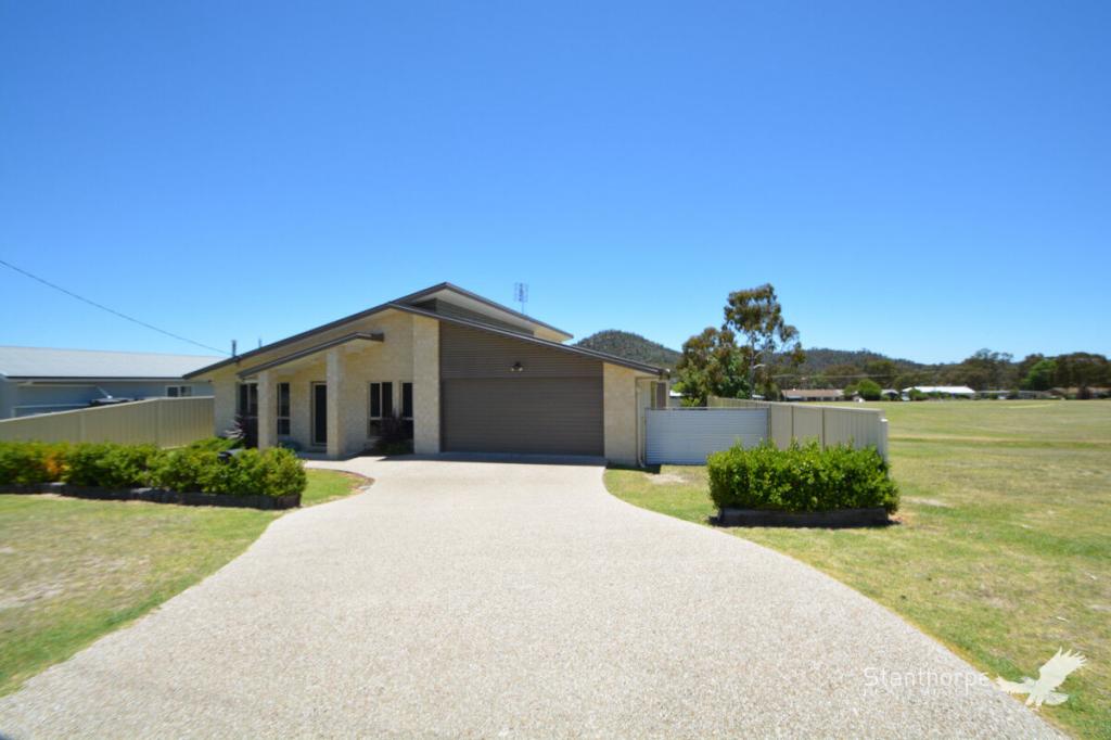 64 Railway St, Stanthorpe, QLD 4380