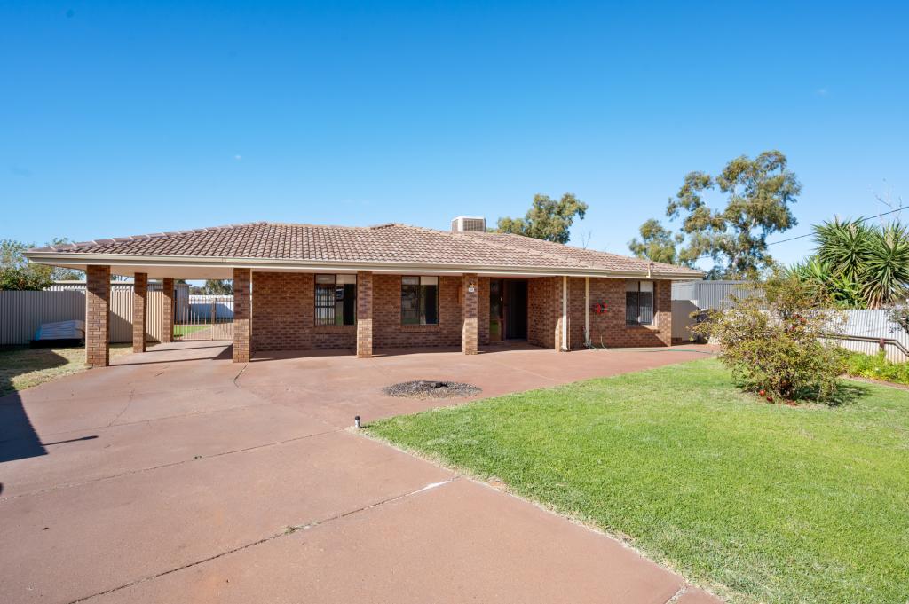 26 FAIRETHA PL, KALGOORLIE, WA 6430