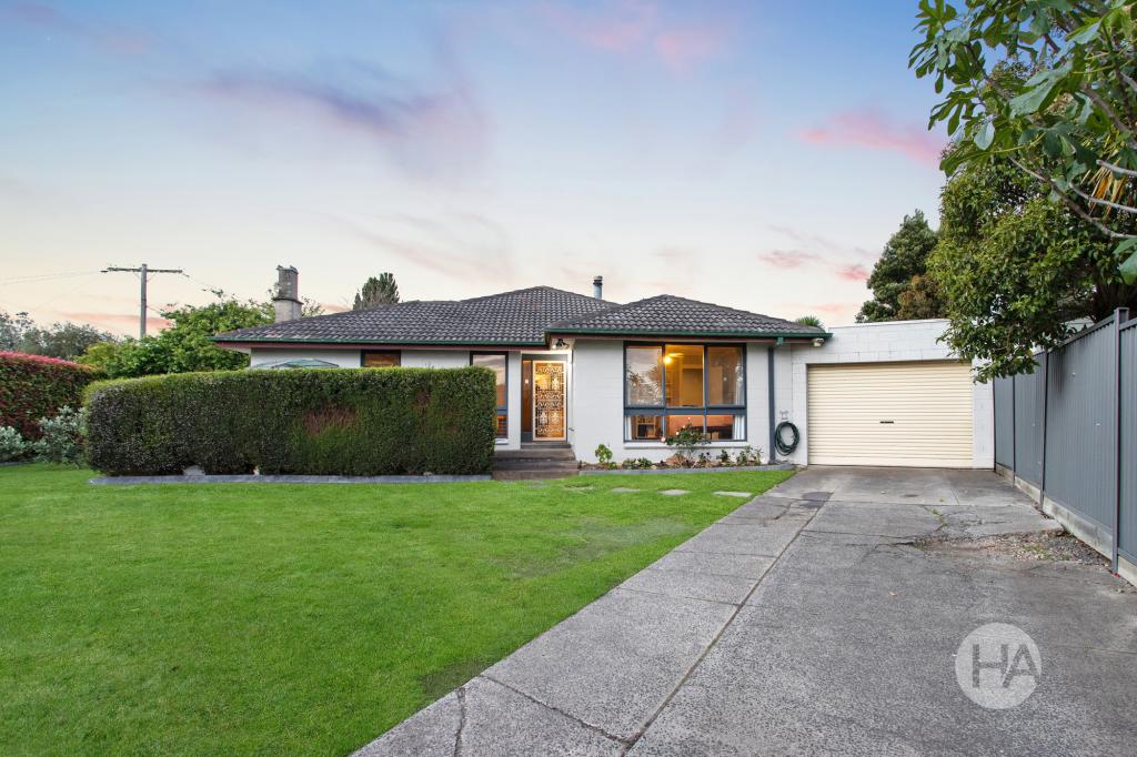 7 Pine Gr, Tyabb, VIC 3913