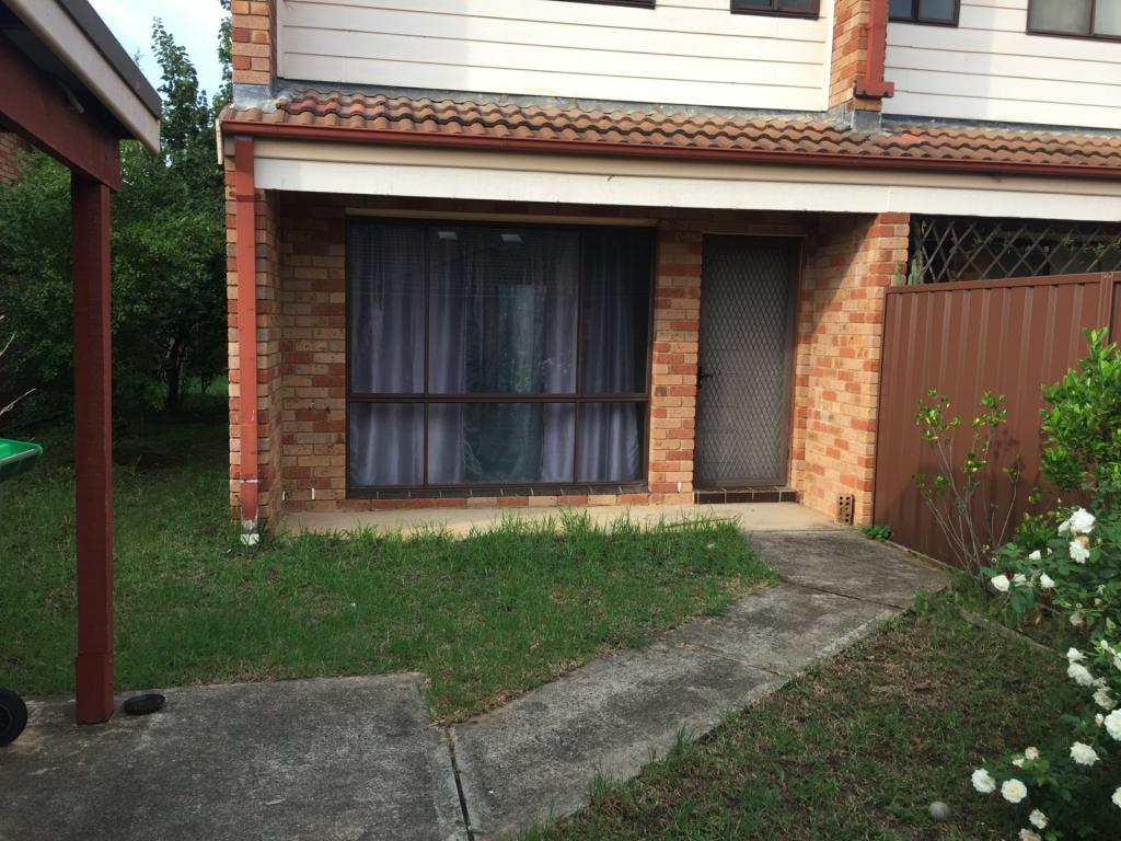 8/35 Belmont Rd, Glenfield, NSW 2167