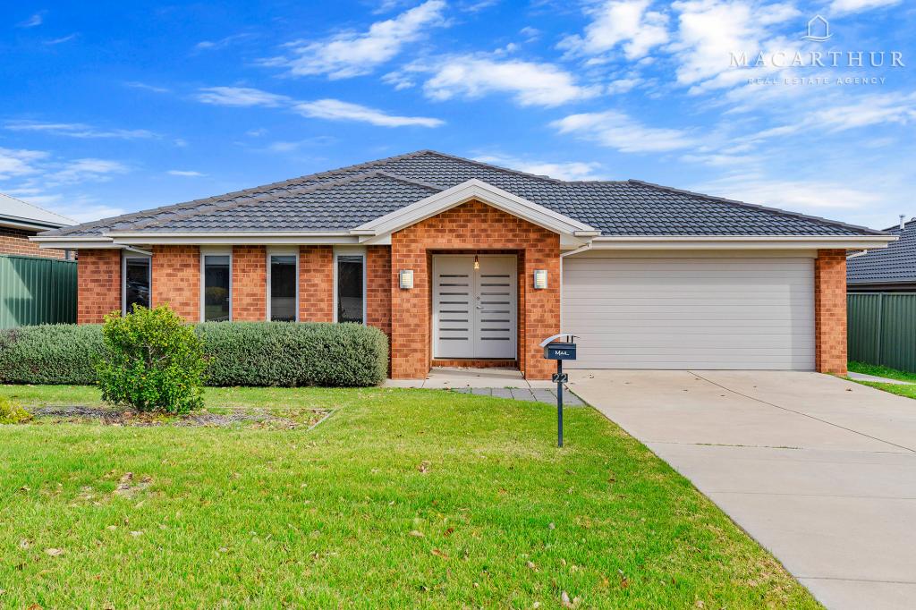 22 Tantoon Cct, Forest Hill, NSW 2651