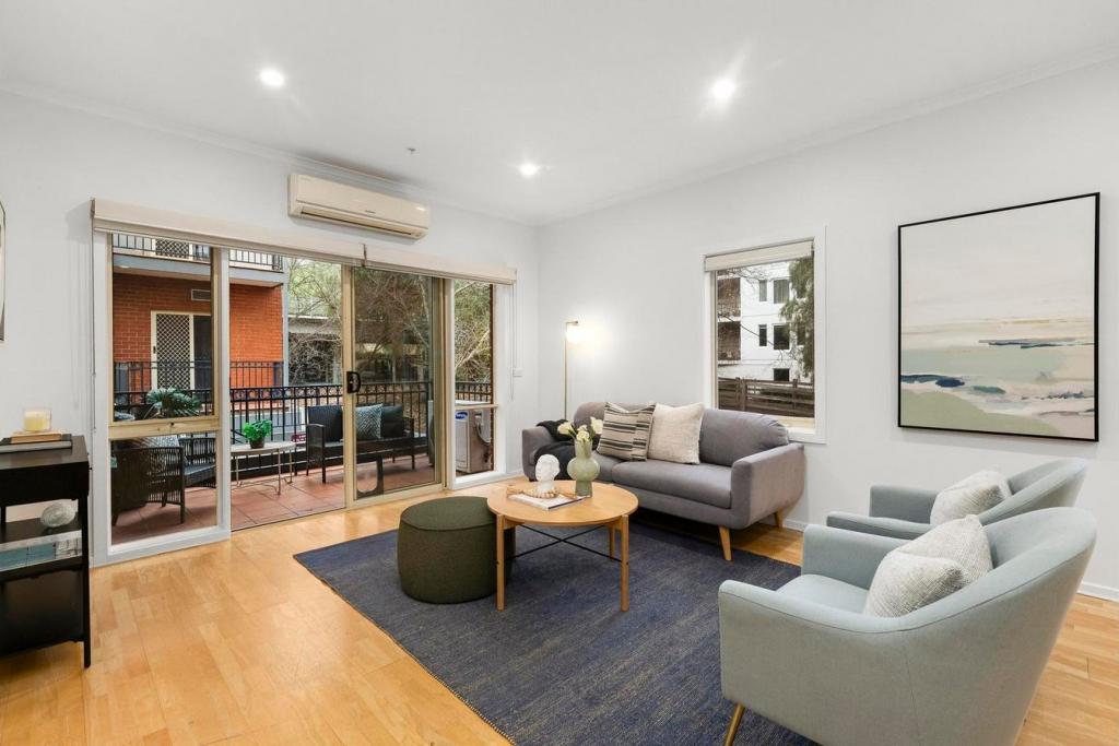 6/8 Mawbey St, Kensington, VIC 3031