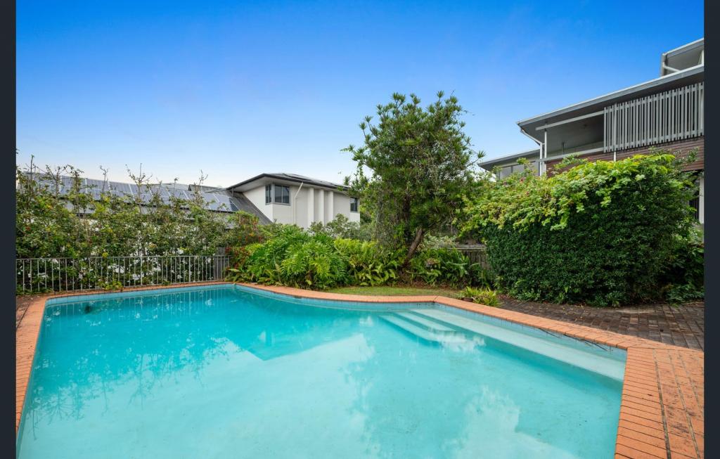 133 Seventh Ave, St Lucia, QLD 4067