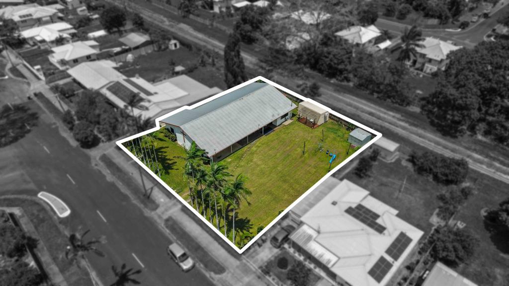 33-35 Yarrum St, Earlville, QLD 4870