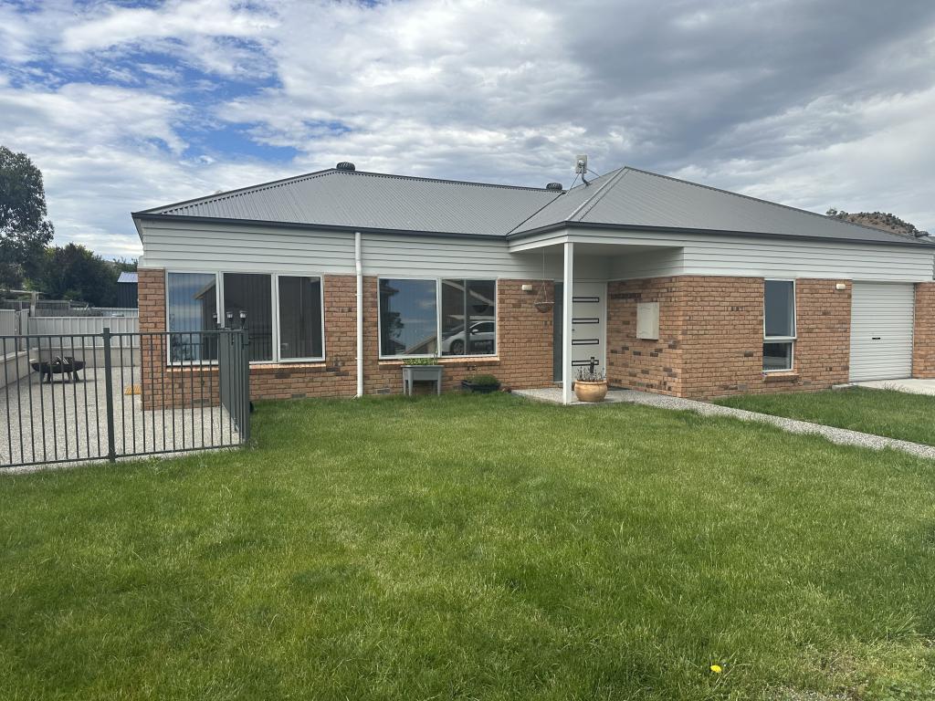 4/28 LOUISA ST, KEMPTON, TAS 7030