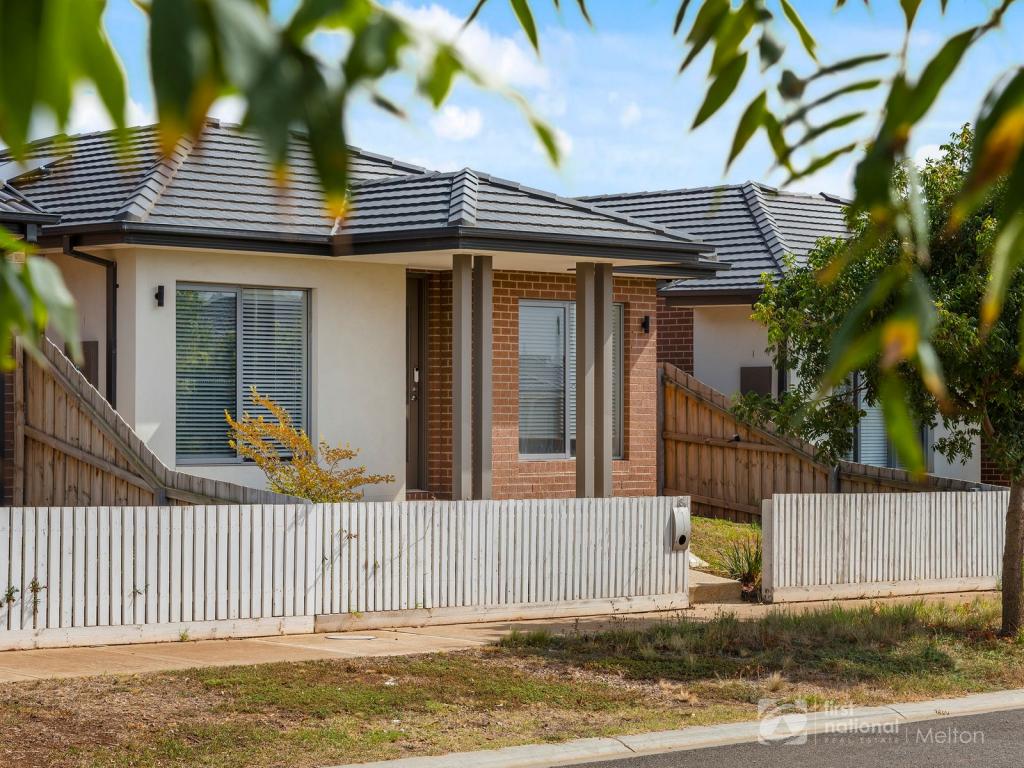 8 CORAK ST, EYNESBURY, VIC 3338