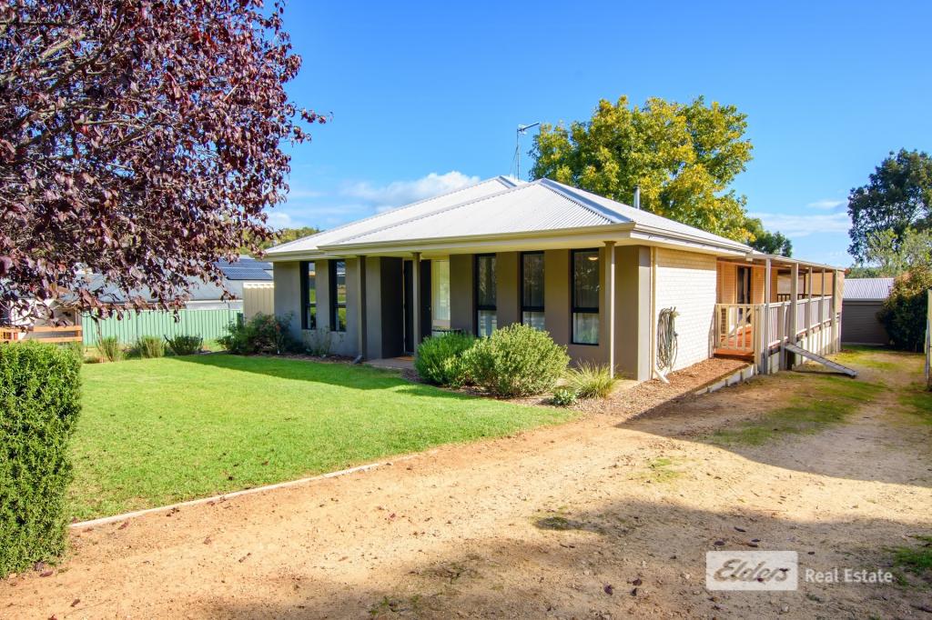 67 VICTORIA PDE, DONNYBROOK, WA 6239