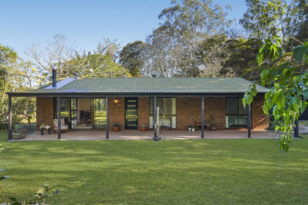 52 Winston Rd S, Palmwoods, QLD 4555
