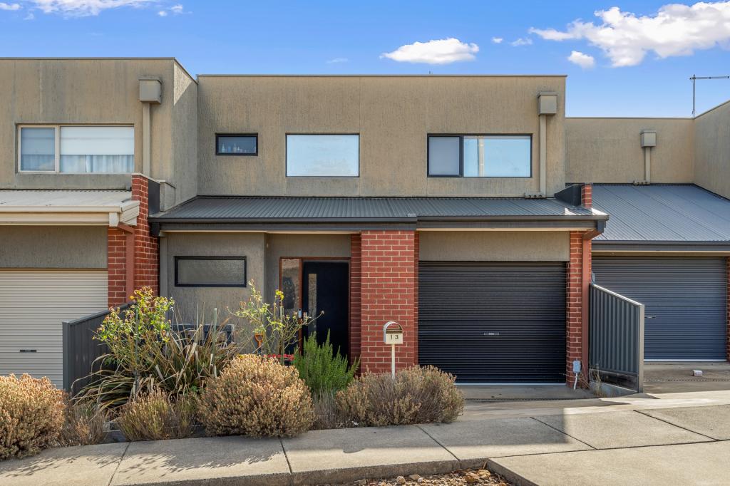 13 Weddell St, Golden Square, VIC 3555