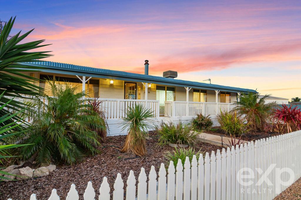 16 Reynolds St, Moonta Bay, SA 5558