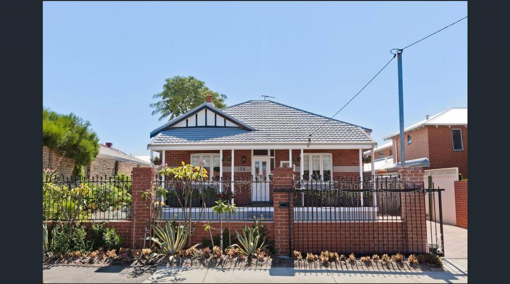158 Berwick St, Victoria Park, WA 6100