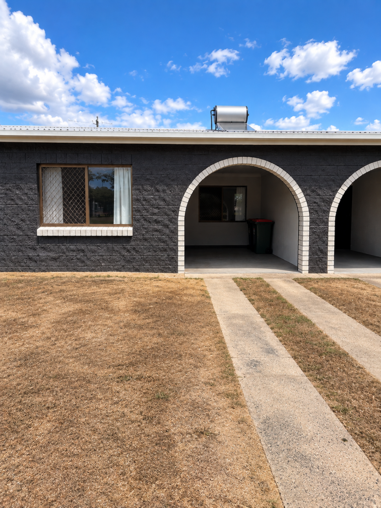 2/322 Warnock St, Koongal, QLD 4701